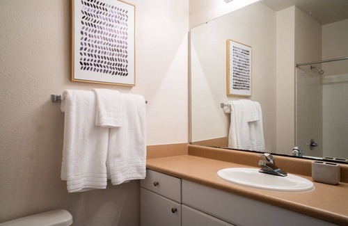 Durham Apartamento | Modern Apartment in Prime Location (ID7304)