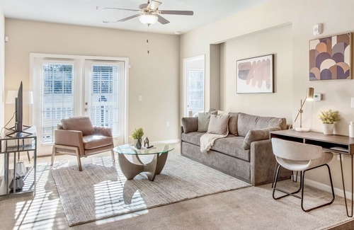 Wilmington Apartamento | Modern Apartment in Prime Location (ID1253X730)