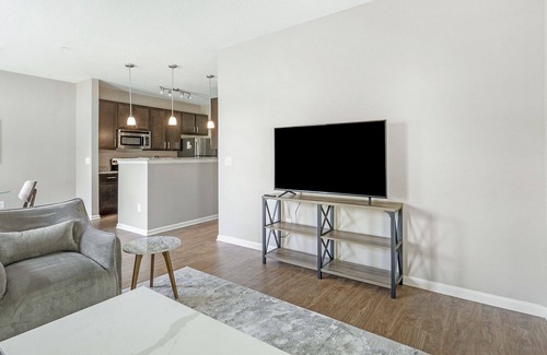 Smyrna Apartamento | Modern Apartment in Prime Location (ID2796X33)
