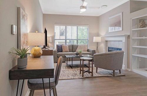 Far North Dallas Apartamento | Modern Apartment in Prime Location (ID3078X68)