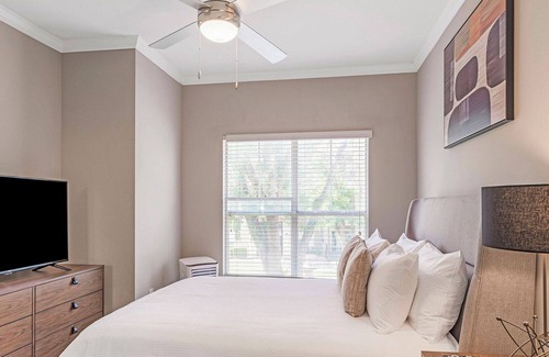 Far North Dallas Apartamento | Modern Apartment in Prime Location (ID3078X68)