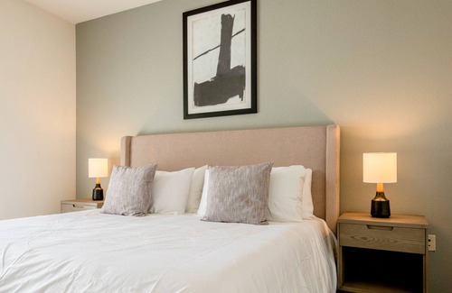 Cedar Park Apartamento | Modern Apartment in Prime Location (ID4901X64)