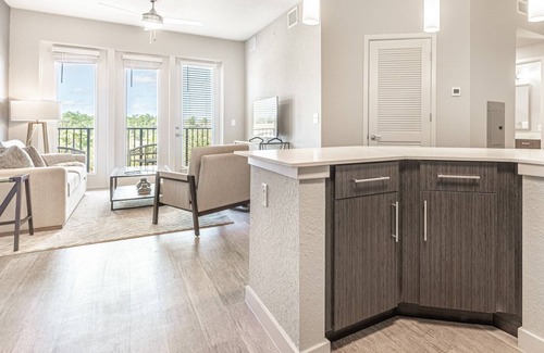 Biggar Apartamento | Modern Apartment in Prime Location (ID8094X55)