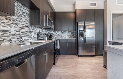 Biggar Apartamento | Modern Apartment in Prime Location (ID8094X36)