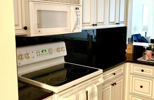 Biggar Apartamento | Modern apartment in famous gated Legends Country Club in Fort Myers, Fl.