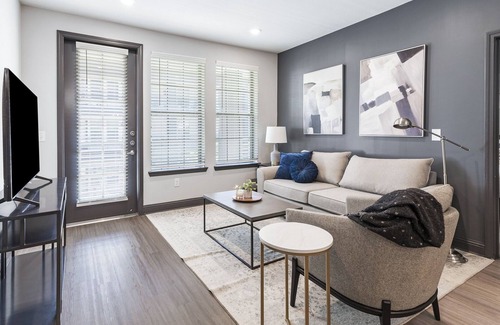 Keller Apartamento | Modern Apartment in Prime Location (ID2094X86)