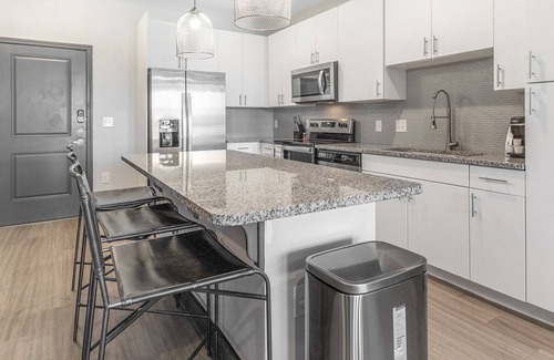 Keller Apartamento | Modern Apartment in Prime Location (ID2101X18)