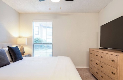 Fort Worth Apartamento | Modern Apartment in Prime Location (ID6054X71)
