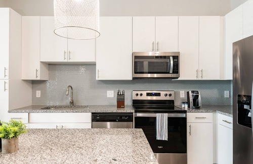 Keller Apartamento | Modern Apartment in Prime Location (ID2092X33)