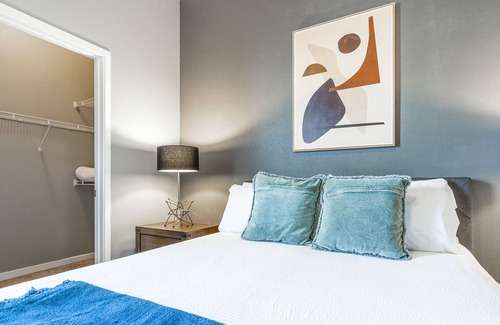 Terrell Heights Apartamento | Modern Apartment in Prime Location (ID5045X9)