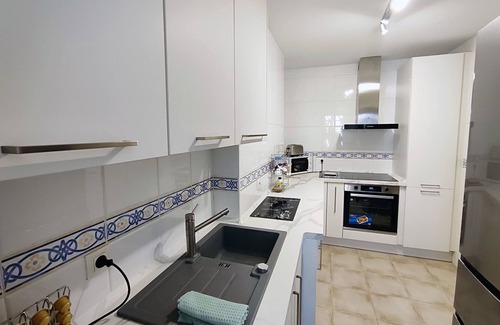 Bahia de Casares Apartamento | Moderno apartamento en Vista Bahía