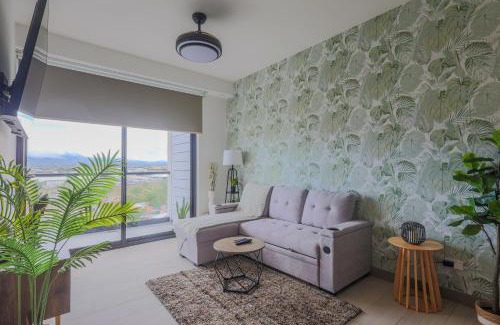 San Jose Apartamento | Modern Apartment located in Trendy San Jose Condo