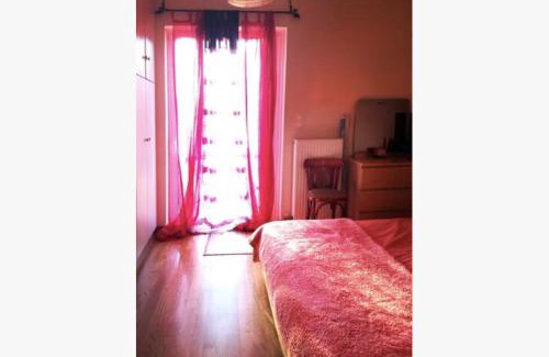 Agia Paraskevi Apartamento | MODERN APARTMENT NEXT TO SUBWAY