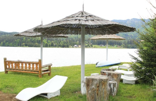 Colibita Apartamento | Modern apartment on the shore of Lake Colibița