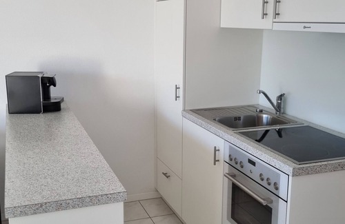 Orselina Apartamento | Modern apartment on the 3rd floor for 1-4 persons.