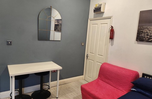 Cathall Apartamento | Modern apartment one minute walk from tube station London,near Stratford