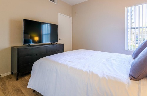 Rhodes Ranch Apartamento | Modern Apartment in Prime Location (ID6172X20)