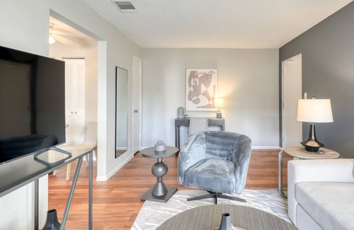 St. Petersburg - Clearwater Apartamento | Modern Apartment in Prime Location (ID8526X47)