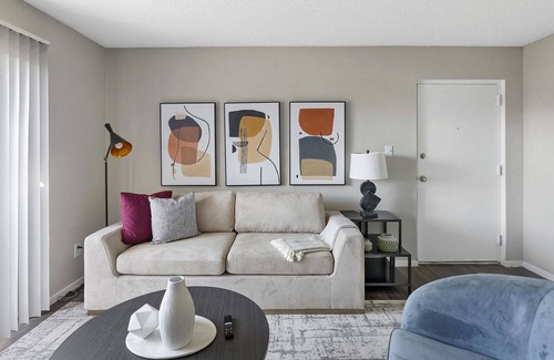 St. Petersburg - Clearwater Apartamento | Modern Apartment in Prime Location (ID1313X620)