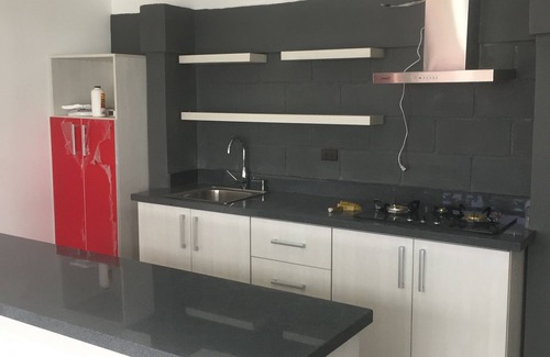 Roble Apartamento | Apartamento moderno con vista a las montañas