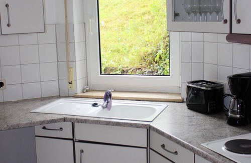 Bad Wildbad Apartamento | Apartamento moderno con solárium y vistas a la Selva Negra.