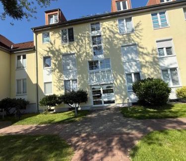 Wolfsburg Apartamento | Modern Apartment with Balcony & Parking