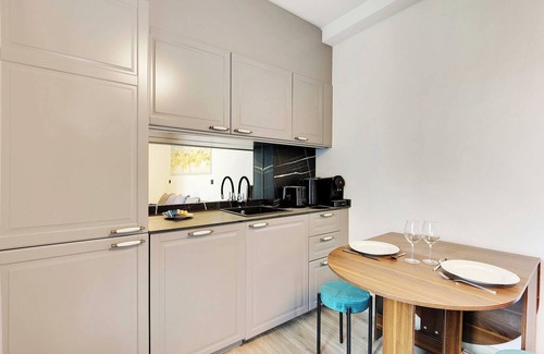 Quartier de la Roquette Apartamento | Apartamento moderno con balcón - 2 habitaciones, 6 personas - Roquette