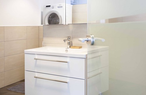 Montabaur Apartamento | Apartamento moderno con equipamiento sofisticado.