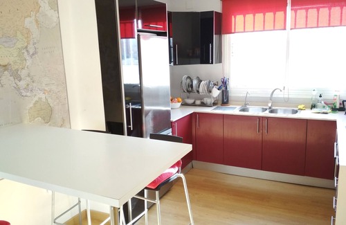 El Cabanyal Apartamento | Apartamento moderno con gran terraza cerca de la playa.