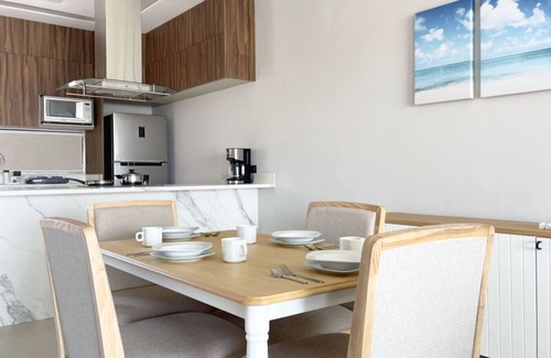 Marina Mazatlan Apartamento | Modern Apartment with Pool, 5 min from the Beach