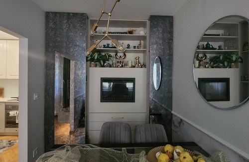Novi Beograd Apartamento | Modern apartment with Piano and 5 minutes walking distance from Airport City