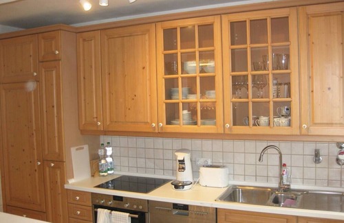 Dachau District Apartamento | Apartamento grande y hermoso de 88 metros cuadrados directamente en la estación de tren de Dachau, a unos 20 minutos de Múnich