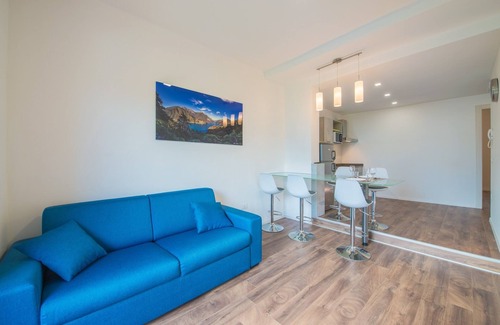 Mezzolago Apartamento | apartamentos de dos y tres habitaciones con balcón y vista al lago