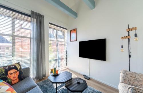 Sneek Apartamento | Modern appartement hartje Sneek