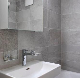 Matthaus Apartamento | Modern appt opposite theatre, 7 min walk to Messe