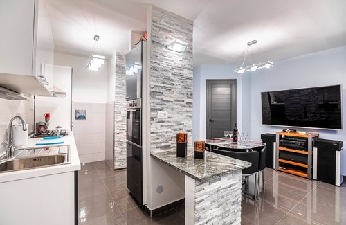 Znjan Apartamento | Modern apt close to Znjan beach, with big terrace