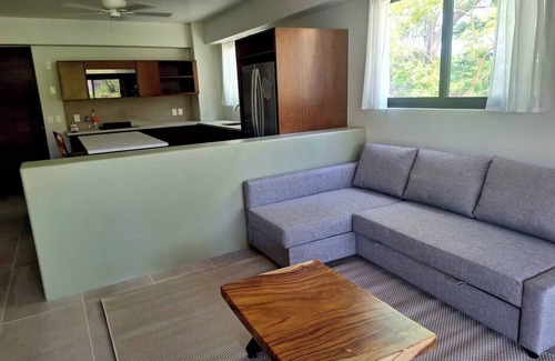 P Chahue Apartamento | Modern Apt with Pool - 5 Min walk to Chahue Beach