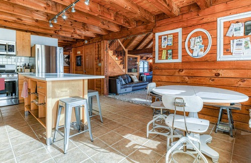 Wallkill Casa | Inicio de sesión de Modern, Artsy, & Lofty