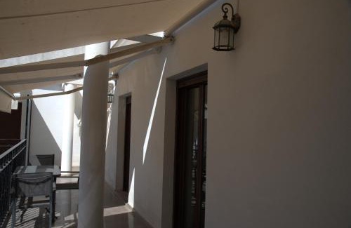 Cruz Roja-Capuchinos Apartamento | Modern Atico, Close Macarena/Sevilla center