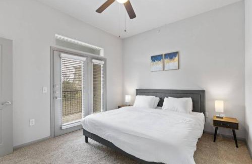 Montopolis Apartamento | Modern Austin 2BR 2B Apt with Pool Parking & WIFI