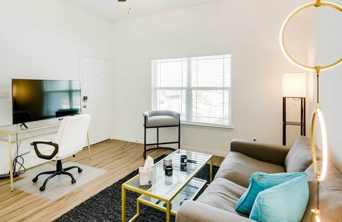 Manchaca Casa | Modern Austin Vacation Rental: 13 Mi to Downtown!