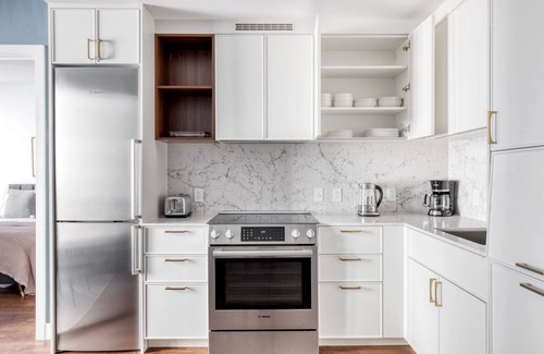 Bay Village Apartamento | Modern Back Bay 1br w/ w/d & gym, nr Boston Common, by Blueground