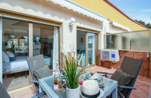 Nikki Beach Apartamento | Modern beach apartment Romana Playa in Marbella, Elviria