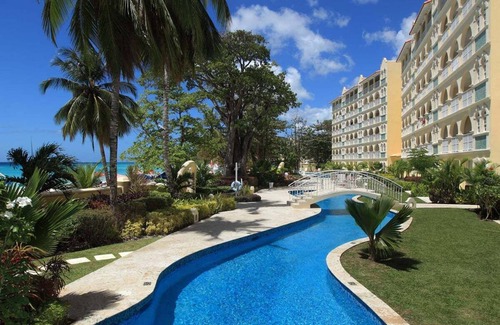 Dover Apartamento | Sapphire Beach 213 - Pasos hacia el mar