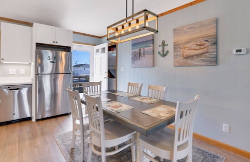 Kitty Hawk Cabaña | Modern Beach Cottage! Short Walk to the Beach!!