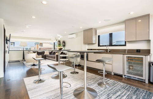 Seal Beach Casa | Modern Beach Front 4 Story Ocean and Sunset View Home