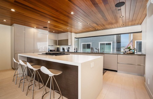 Seal Beach Casa | Modern Beach Front 4 Story Ocean and Sunset View Home