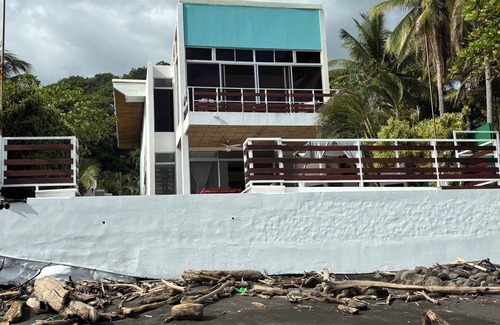 Cerro Plano Casa | Modern Beach House-Aslan's Country