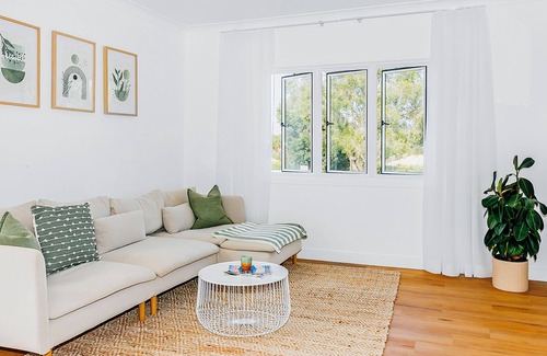 Pottsville Casa | Modern Beach House in Heart of Pottsville