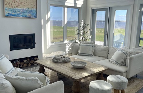 River John Casa | Moderna propiedad frente al mar en el estrecho de Northumberland